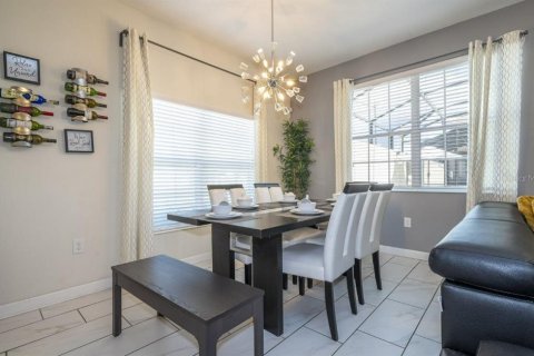 Adosado en venta en Kissimmee, Florida, 5 dormitorios, 201.41 m2 № 1769497 - foto 22