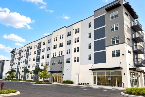 Condo in Orlando, Florida, 2 bedrooms  № 2277271 - photo 3