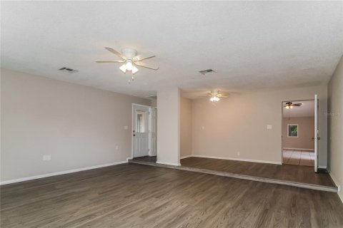 Villa ou maison à louer à Altamonte Springs, Floride: 3 chambres, 200.95 m2 № 1746501 - photo 9