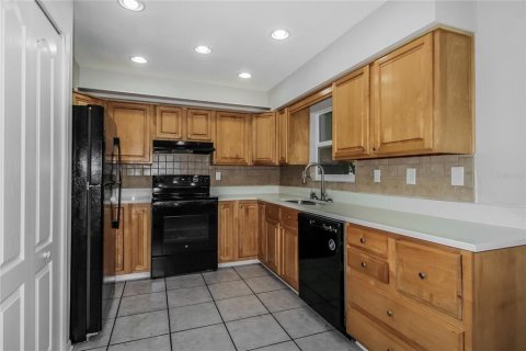 Villa ou maison à louer à Altamonte Springs, Floride: 3 chambres, 200.95 m2 № 1746501 - photo 5