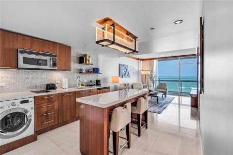 Condominio en venta en Miami Beach, Florida, 1 dormitorio, 80.82 m2 № 1766875 - foto 6