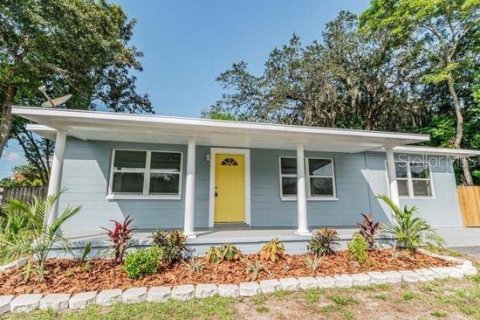 Casa en Tampa, Florida 3 dormitorios, 103.21 m2 № 2383497