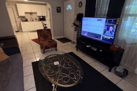 Casa en venta en Tampa, Florida, 3 dormitorios, 103.21 m2 № 2383497 - foto 4