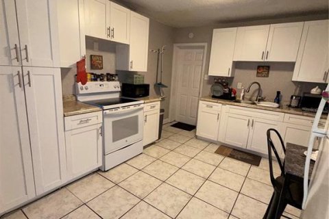 Casa en venta en Tampa, Florida, 3 dormitorios, 103.21 m2 № 2383497 - foto 7