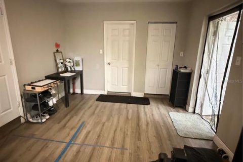 Casa en venta en Tampa, Florida, 3 dormitorios, 103.21 m2 № 2383497 - foto 12