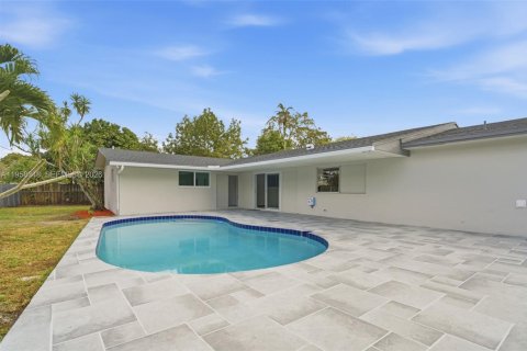 Villa ou maison à vendre à Plantation, Floride: 3 chambres, 185.15 m2 № 2030519 - photo 3