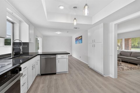 Villa ou maison à vendre à Plantation, Floride: 3 chambres, 185.15 m2 № 2030519 - photo 17