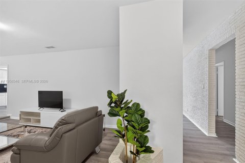 Villa ou maison à vendre à Plantation, Floride: 3 chambres, 185.15 m2 № 2030519 - photo 9