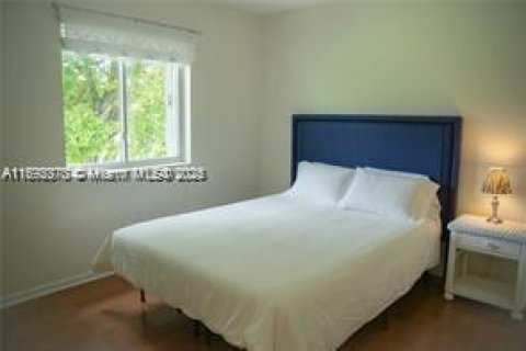 Copropriété à louer à Miami, Floride: 2 chambres, 74.32 m2 № 1946818 - photo 13
