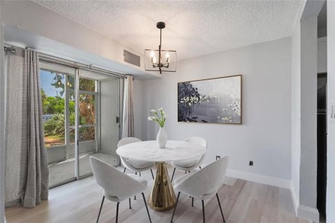 Copropriété à louer à Saint Petersburg, Floride: 1 chambre, 65.77 m2 № 1807369 - photo 11