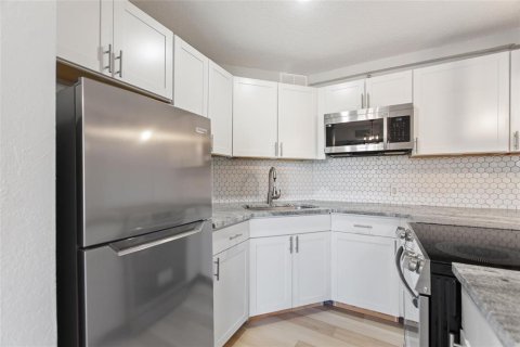 Copropriété à louer à Saint Petersburg, Floride: 1 chambre, 65.77 m2 № 1807369 - photo 14