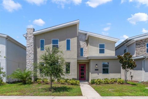 Casa en venta en Kissimmee, Florida, 8 dormitorios, 398.46 m2 № 1906153 - foto 2