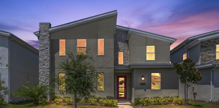 Casa en Kissimmee, Florida 8 dormitorios, 398.46 m2 № 1906153