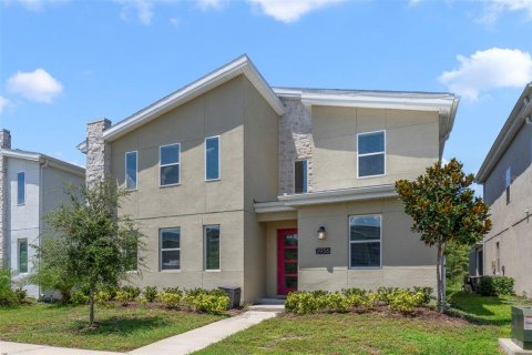 Casa en venta en Kissimmee, Florida, 8 dormitorios, 398.46 m2 № 1906153 - foto 3