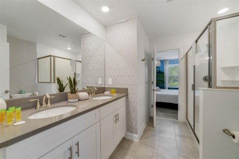 Casa en venta en Kissimmee, Florida, 8 dormitorios, 398.46 m2 № 1906153 - foto 24