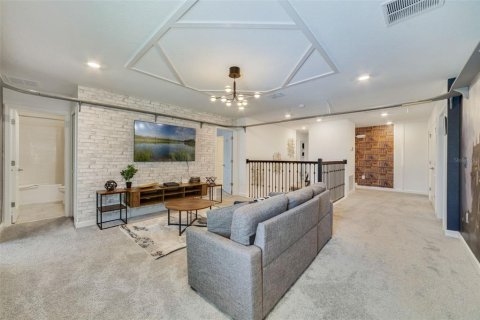 Casa en venta en Kissimmee, Florida, 8 dormitorios, 398.46 m2 № 1906153 - foto 17
