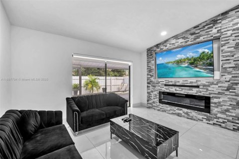 Townhouse in Greenacres, Florida 2 bedrooms, 105.07 sq.m. № 1949186 - photo 17