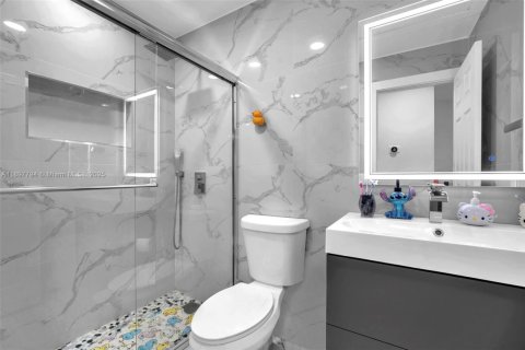 Townhouse in Greenacres, Florida 2 bedrooms, 105.07 sq.m. № 1949186 - photo 25