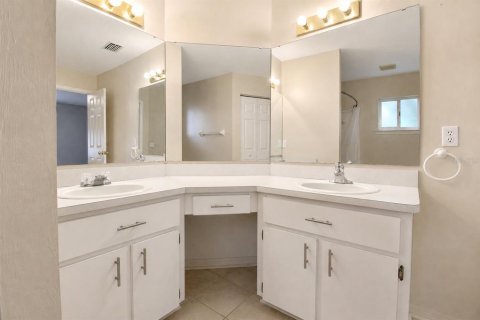 House in Gainesville, Florida 2 bedrooms, 106.65 sq.m. № 2308924 - photo 15