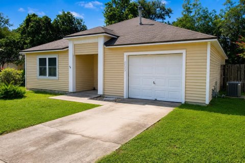 House in Gainesville, Florida 2 bedrooms, 106.65 sq.m. № 2308924 - photo 28