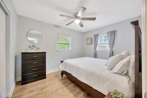 Villa ou maison à vendre à Tampa, Floride: 4 chambres, 154.68 m2 № 1849690 - photo 21