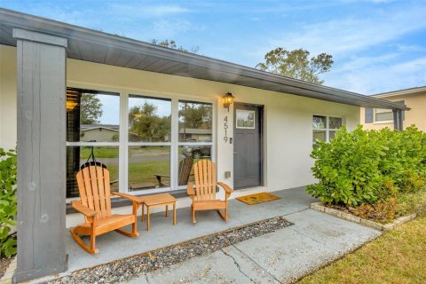 Villa ou maison à vendre à Tampa, Floride: 4 chambres, 154.68 m2 № 1849690 - photo 2