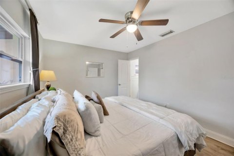 Villa ou maison à vendre à Tampa, Floride: 4 chambres, 154.68 m2 № 1849690 - photo 19