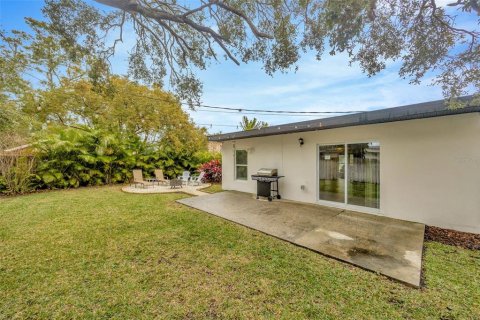 Villa ou maison à vendre à Tampa, Floride: 4 chambres, 154.68 m2 № 1849690 - photo 15