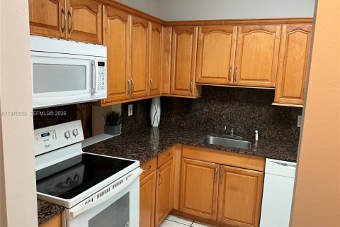 Condo in Hollywood, Florida, 2 bedrooms  № 2040560