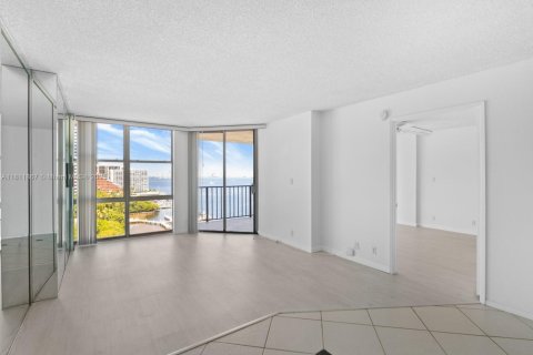 Condominio en venta en Miami, Florida, 1 dormitorio, 80.64 m2 № 1755895 - foto 18