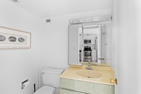 Condominio en venta en Miami, Florida, 1 dormitorio, 80.64 m2 № 1755895 - foto 6