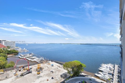 Condominio en venta en Miami, Florida, 1 dormitorio, 80.64 m2 № 1755895 - foto 3