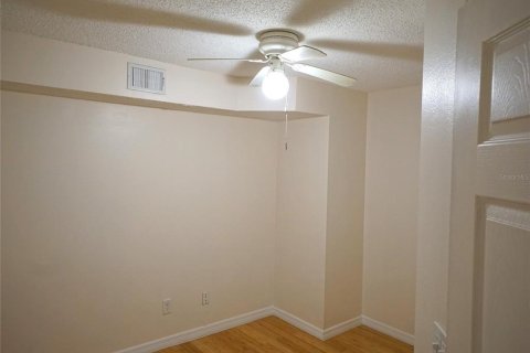 Touwnhouse à louer à Palm Harbor, Floride: 4 chambres, 232.26 m2 № 2425808 - photo 17