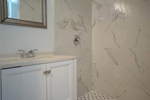Touwnhouse à louer à Palm Harbor, Floride: 4 chambres, 232.26 m2 № 2425808 - photo 22