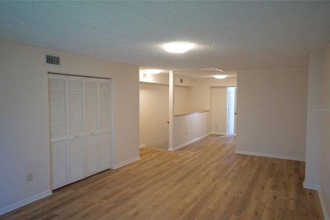 Touwnhouse à louer à Palm Harbor, Floride: 4 chambres, 232.26 m2 № 2425808 - photo 20