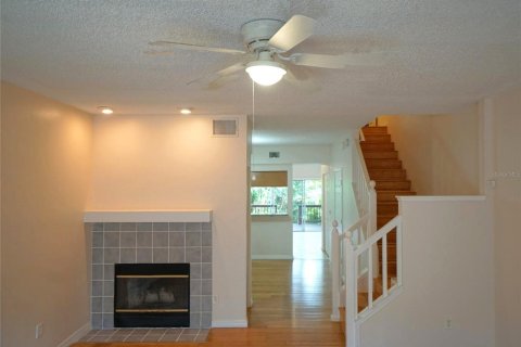 Touwnhouse à louer à Palm Harbor, Floride: 4 chambres, 232.26 m2 № 2425808 - photo 3