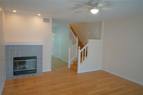 Touwnhouse à louer à Palm Harbor, Floride: 4 chambres, 232.26 m2 № 2425808 - photo 4