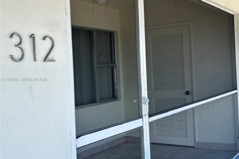 Снять в аренду кондоминиум в Халландейл-Бич, Флорида 2 спальни, 89.65м2, № 1987893 - фото 8