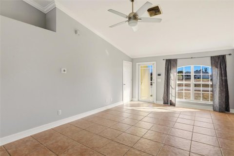 House in Cape Coral, Florida 3 bedrooms, 132.11 sq.m. № 2099127 - photo 6