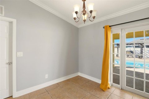 House in Cape Coral, Florida 3 bedrooms, 132.11 sq.m. № 2099127 - photo 17
