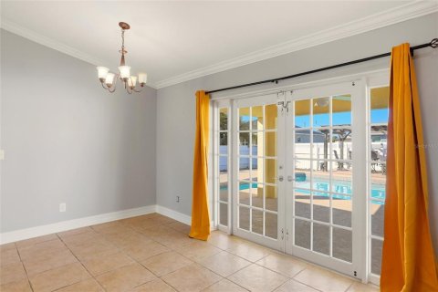 House in Cape Coral, Florida 3 bedrooms, 132.11 sq.m. № 2099127 - photo 16