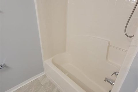 Villa ou maison à louer à Kissimmee, Floride: 3 chambres, 123.37 m2 № 1816226 - photo 9