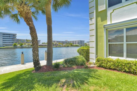 Condo in Delray Beach, Florida, 3 bedrooms № 2171883 - photo 2