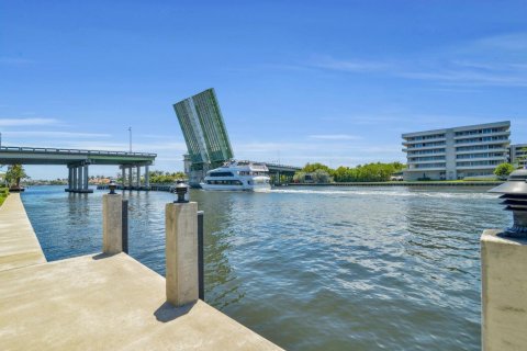 Condo in Delray Beach, Florida, 3 bedrooms № 2171883 - photo 3