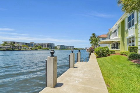 Condo in Delray Beach, Florida, 3 bedrooms № 2171883 - photo 4