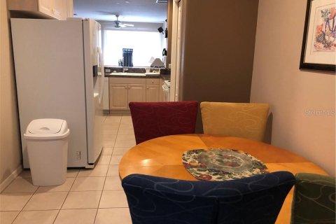 Снять в аренду виллу или дом в Венеция, Флорида 1 комната, 120.96м2, № 1219623 - фото 4