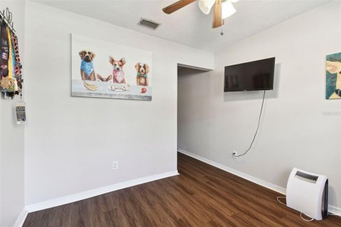 House in Brandon, Florida 4 bedrooms, 204.38 sq.m. № 1743471 - photo 16