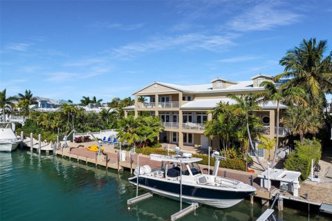 Casa en venta en Islamorada, Village of Islands, Florida, 6 dormitorios, 461.17 m2 № 2034736 - foto 8