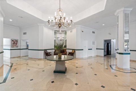 Condominio en alquiler en Miami, Florida, 1 dormitorio, 79.99 m2 № 2009802 - foto 22