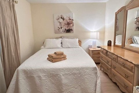 Снять в аренду квартиру в Нью-Порт-Ричи, Флорида 3 комнаты, 73.58м2, № 2224803 - фото 9